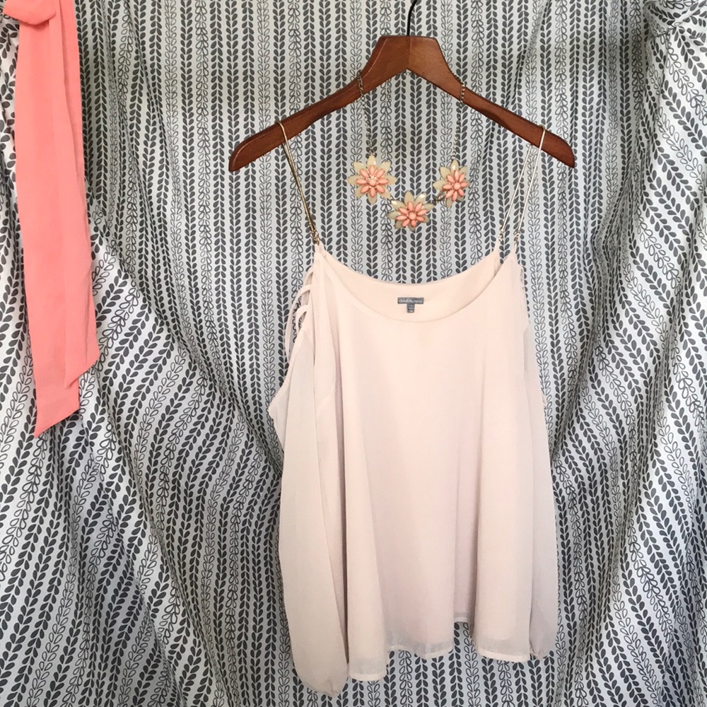Charlotte Russe chiffon like top